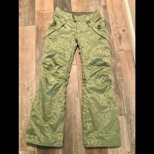 Betty Rides satin green snowboard ski pant Sz S